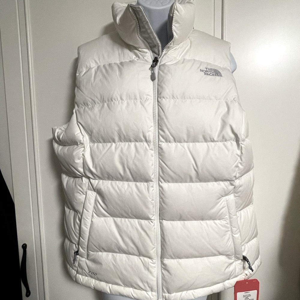 New with tags Northface puffy vest white L